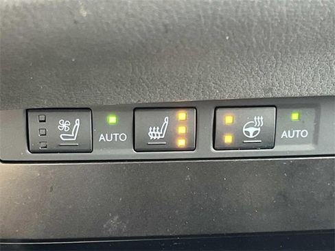 Used 2024 Lexus ES 350 w/ Premium Package image 35