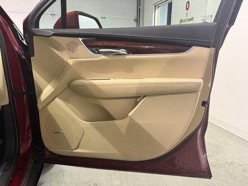 Used 2019 Cadillac XT5 Luxury image 26