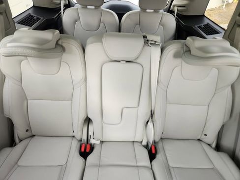 New 2026 Volvo XC90 T8 Ultra image 14
