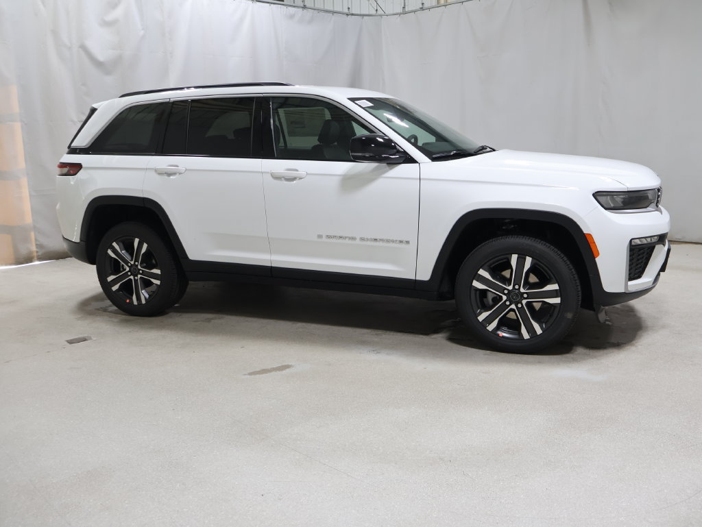 New 2027 Jeep Grand Cherokee Limited AWD/4WD image 7