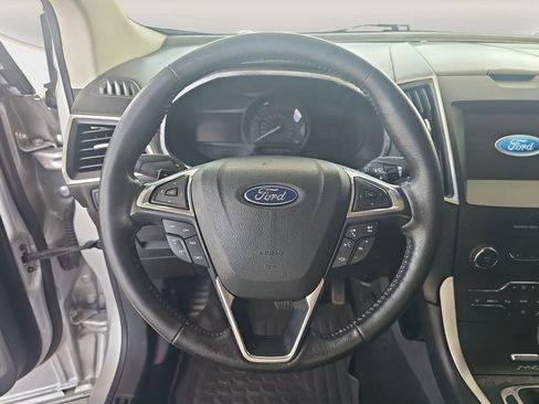 Used 2017 Ford Edge SEL w/ Equipment Group 201A image 9