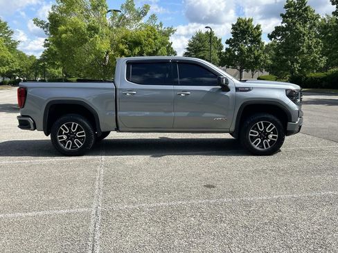 Used 2024 GMC Sierra 1500 AT4 w/ Technology Package AWD/4WD image 8
