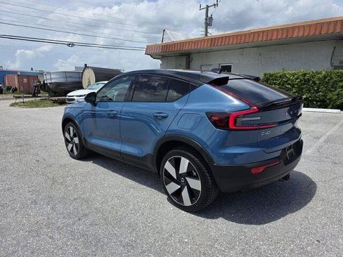 Used 2022 Volvo C40 P8 Recharge Ultimate image 5