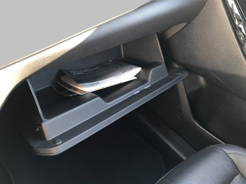 Certified 2025 Chevrolet Equinox LT w/ Convenience Package II image 33