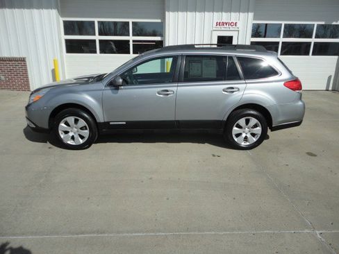 Used 2011 Subaru Outback 2.5i Premium w/ All-Weather Pkg image 1
