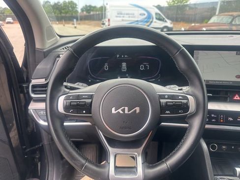 Used 2024 Kia Sportage EX FWD image 20