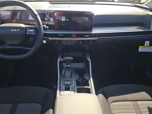 New 2026 Kia Sorento LX image 16