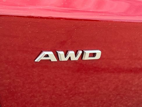 New 2026 Cadillac XT5 Sportv w/ LPO, Floor Liner Package image 2