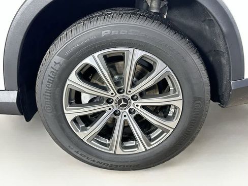 Used 2024 Mercedes-Benz GLC 300 GLC 300 image 8