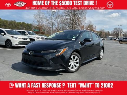 Used 2024 Toyota Corolla LE image 1