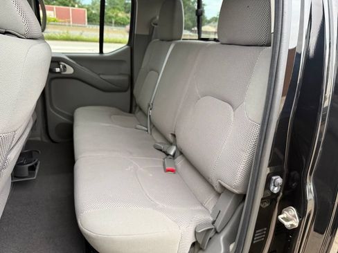 Used 2016 Nissan Frontier SV w/ SV Value Truck Package AWD/4WD image 20