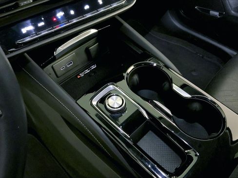 Used 2025 Buick Envision Sport Touring image 17