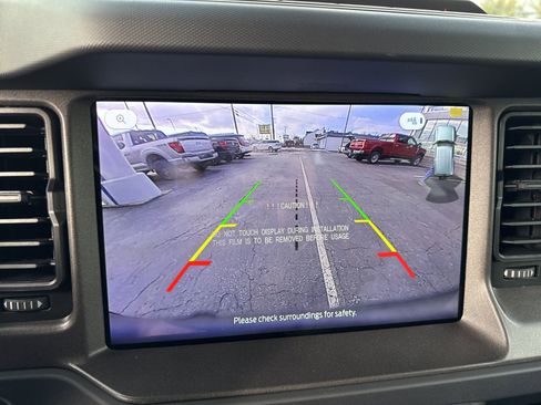 New 2025 Ford Bronco Badlands image 7