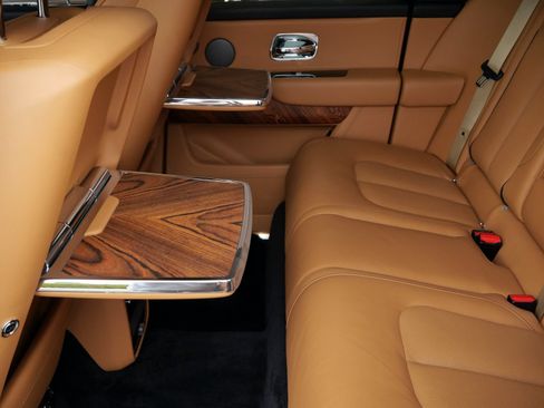 Used 2019 Rolls-Royce Cullinan AWD/4WD image 29