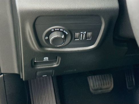 New 2026 Jeep Grand Cherokee Altitude AWD/4WD image 14