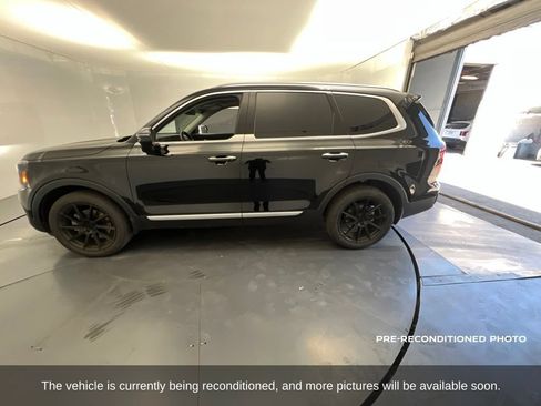 Used 2024 Kia Telluride S w/ S Sunroof Package FWD image 2