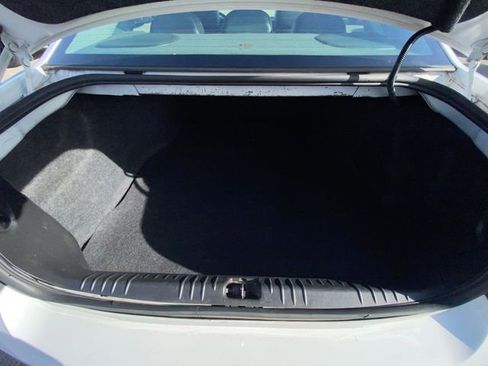 Used 2010 Chevrolet Impala LT w/ Luxury Edition Package FWD image 4