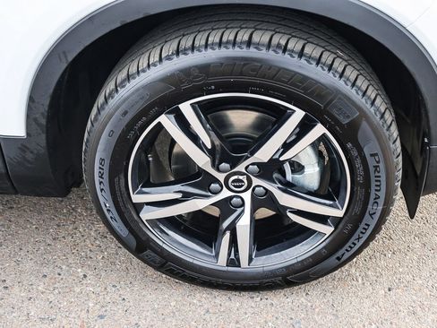 New 2026 Volvo XC40 B5 Core w/ Climate Package AWD/4WD image 14