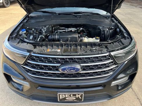 Used 2021 Ford Explorer XLT w/ Equipment Group 202A image 18