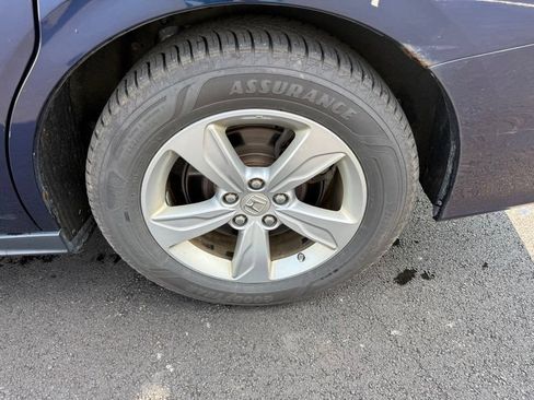 Used 2018 Honda Odyssey EX image 13