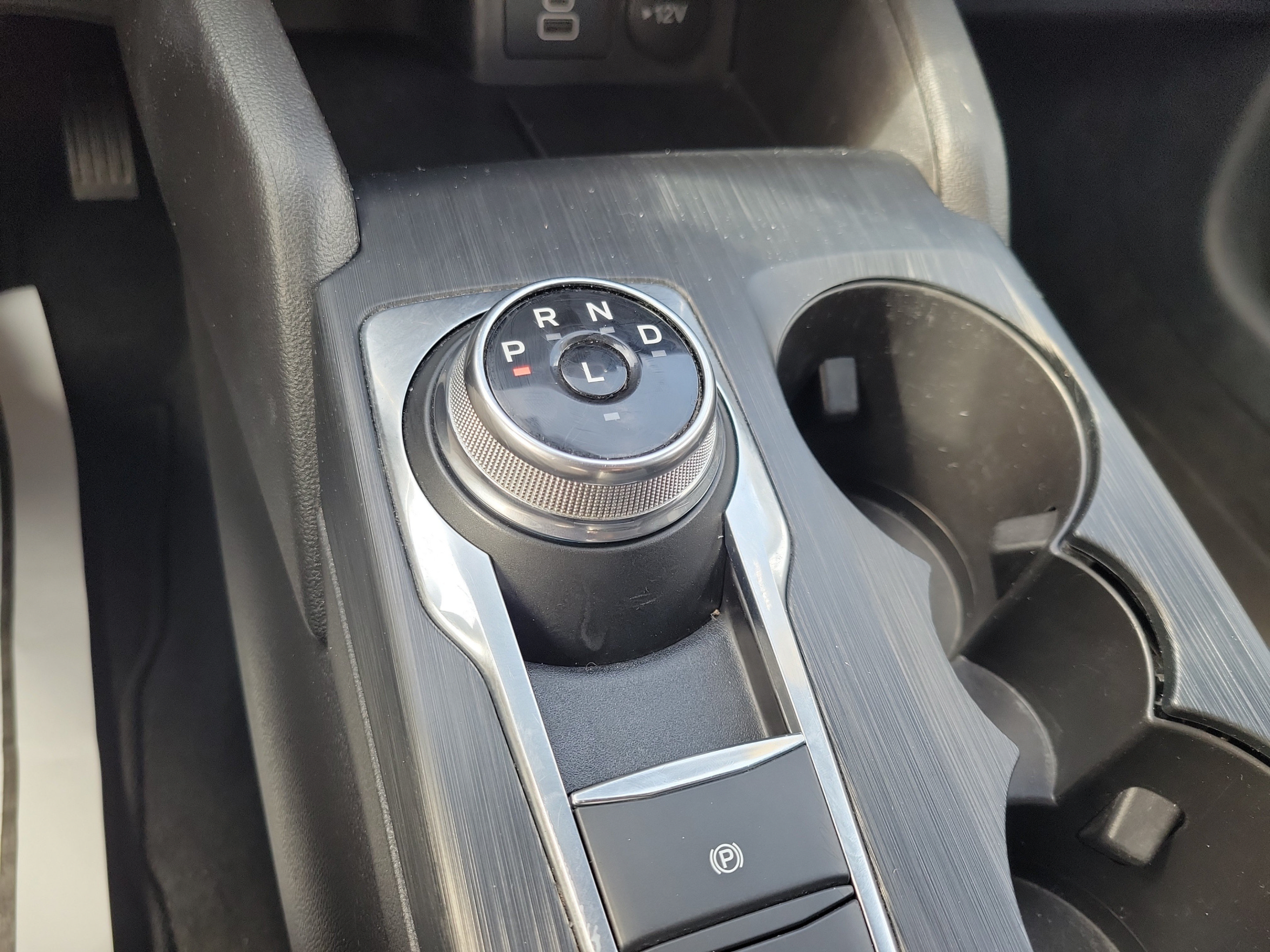 Used 2025 Ford Escape ST-Line Select AWD/4WD image 32