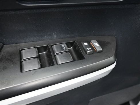 Used 2018 Toyota Tundra SR5 image 13