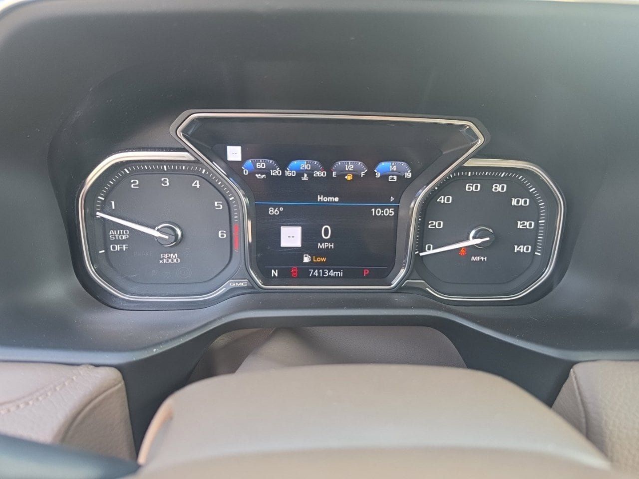 Used 2021 GMC Yukon XL Denali w/ Denali Premium Package RWD image 11