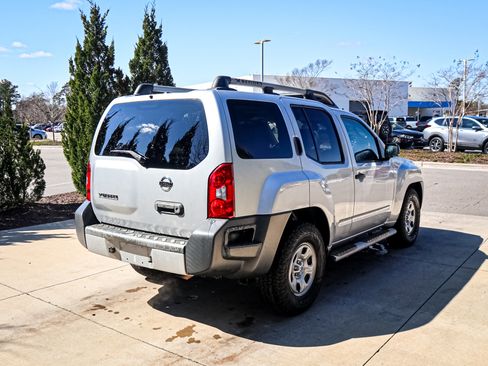 Used 2012 Nissan Xterra X image 11