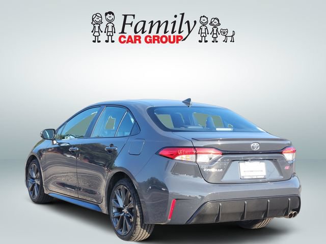 Used 2025 Toyota Corolla SE FWD image 3