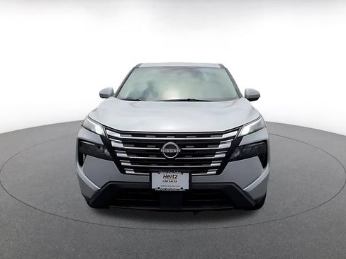 Used 2025 Nissan Rogue SV FWD image 4