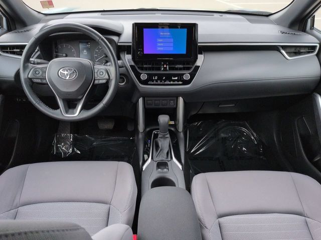 Certified 2023 Toyota Corolla Cross AWD Hybrid w/ Moonroof Package image 15