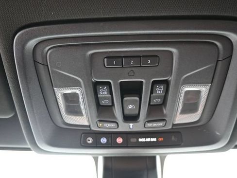 Used 2022 Chevrolet Silverado 1500 High Country AWD/4WD image 28
