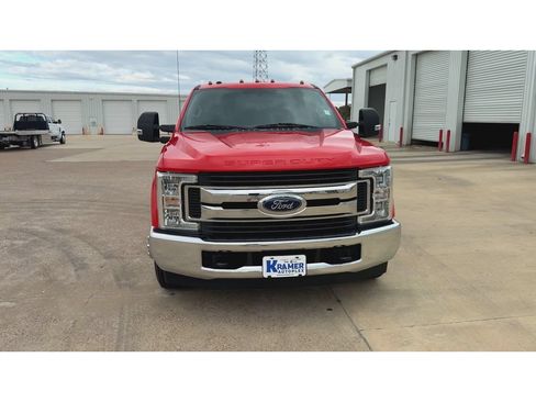 Used 2019 Ford F350 XL w/ STX Appearance Package RWD image 3