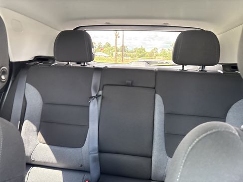 Used 2024 Chevrolet TrailBlazer LT w/ Convenience Package AWD/4WD image 26