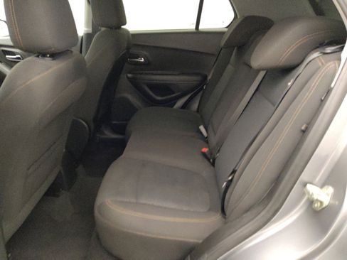 Used 2020 Chevrolet Trax LS w/ Tint and Cruise Package FWD image 18