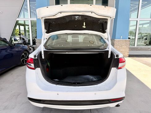 Used 2018 Ford Fusion SE w/ Equipment Group 602A FWD image 38