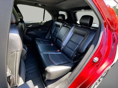 Used 2023 Chevrolet Equinox RS w/ RS Leather Package FWD image 21
