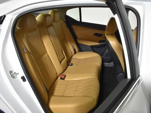 Certified 2024 Nissan Sentra SV w/ SV Premium Package FWD image 32