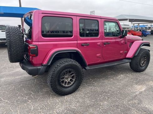 Used 2022 Jeep Wrangler Unlimited Rubicon w/ Xtreme Recon 35" Tire Package AWD/4WD image 4
