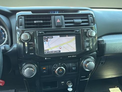 Used 2017 Toyota 4Runner TRD Off-Road AWD/4WD image 25