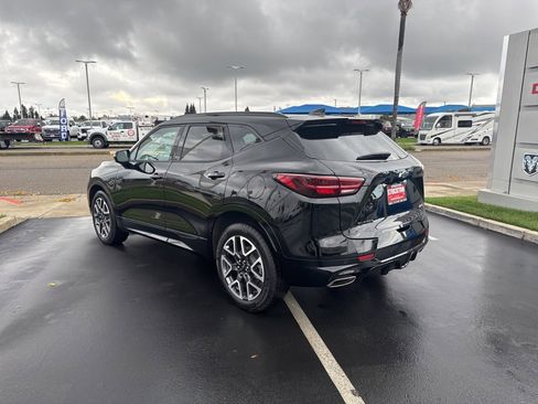 Used 2025 Chevrolet Blazer RS image 8