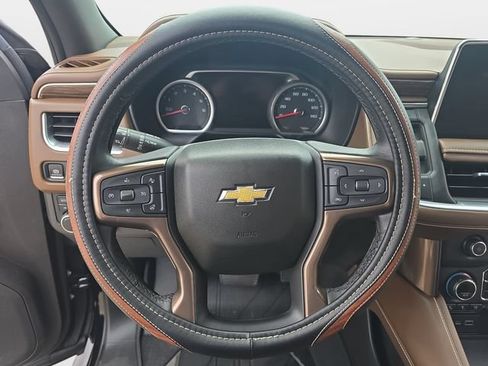 Used 2021 Chevrolet Tahoe High Country w/ Premium Package AWD/4WD image 28
