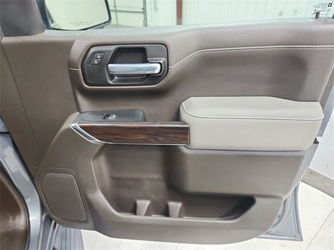 Used 2021 GMC Sierra 1500 SLT w/ SLT Premium Package image 39