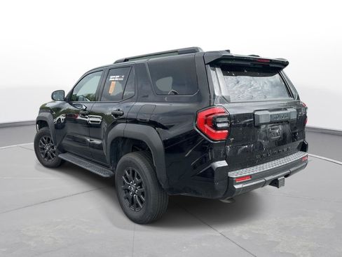 Used 2025 Toyota 4Runner SR5 AWD/4WD image 8