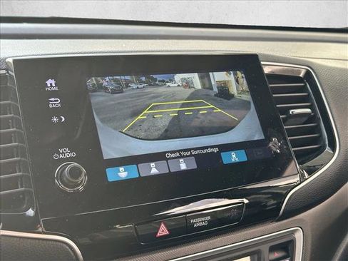 Used 2023 Honda Passport TrailSport image 13