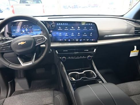 New 2026 Chevrolet Traverse LT w/ Driver Confidence Package FWD image 13