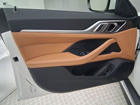 Used 2023 BMW i4 eDrive35 w/ Premium Package RWD image 12