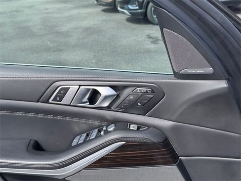 Used 2023 BMW X7 xDrive40i image 29