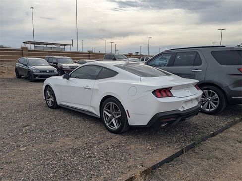 Used 2024 Ford Mustang Coupe image 6