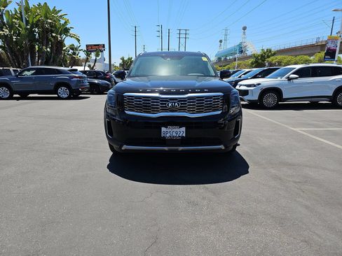 Used 2020 Kia Telluride EX w/ EX Premium Package FWD image 2